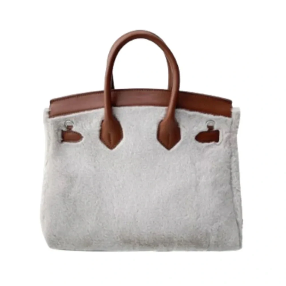 Grey Jirkin Purse - Price is firm - Picture 4 of 6